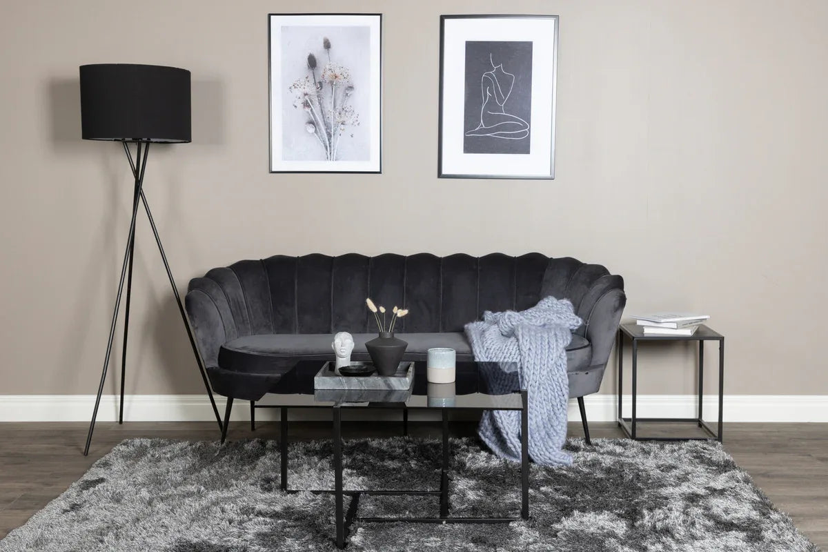 Venture Design Calais 3‑sits soffa Mörkgrå – elegant sammetsoffa VENTURE DESIGN