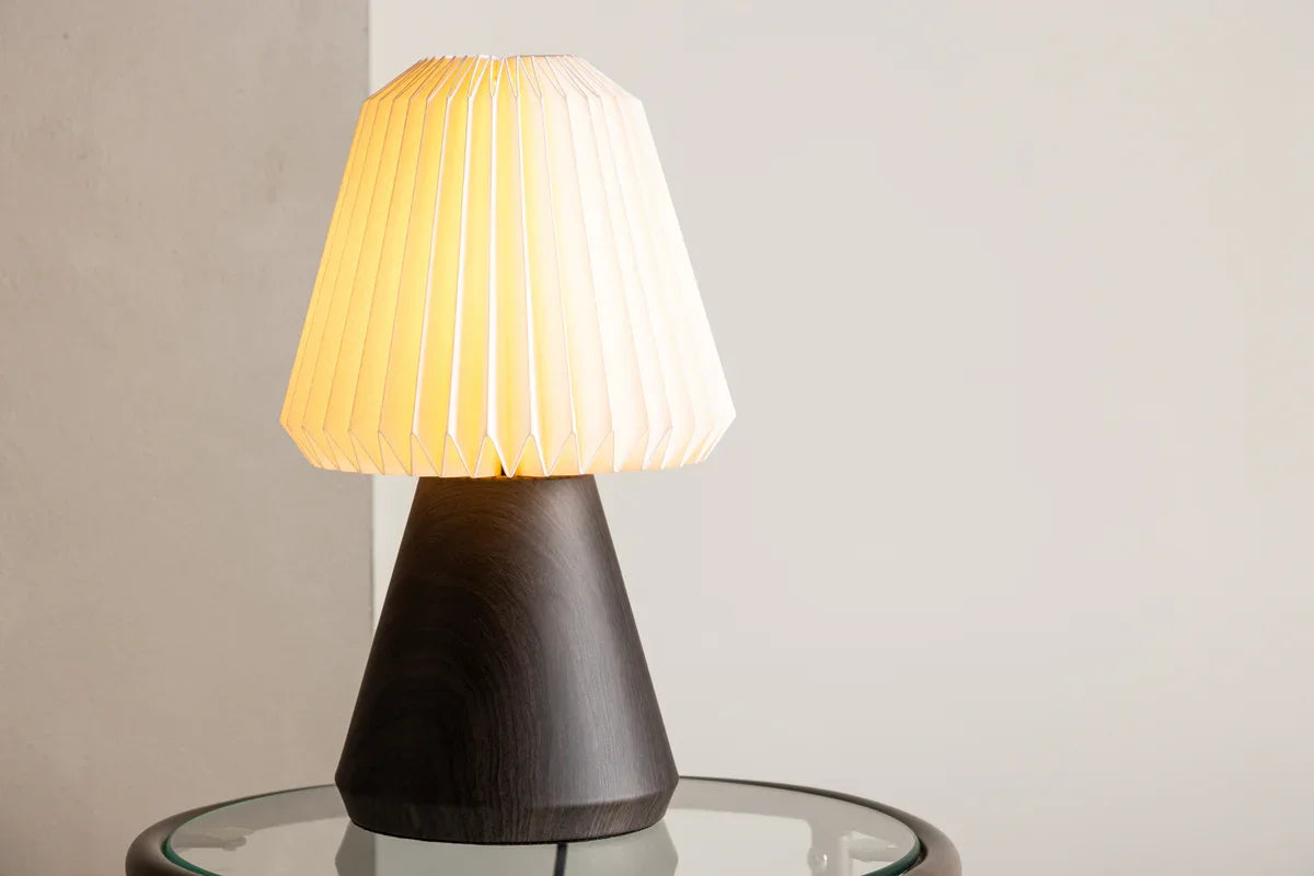 Fjällen Bordslampa Valnöt VENTURE DESIGN
