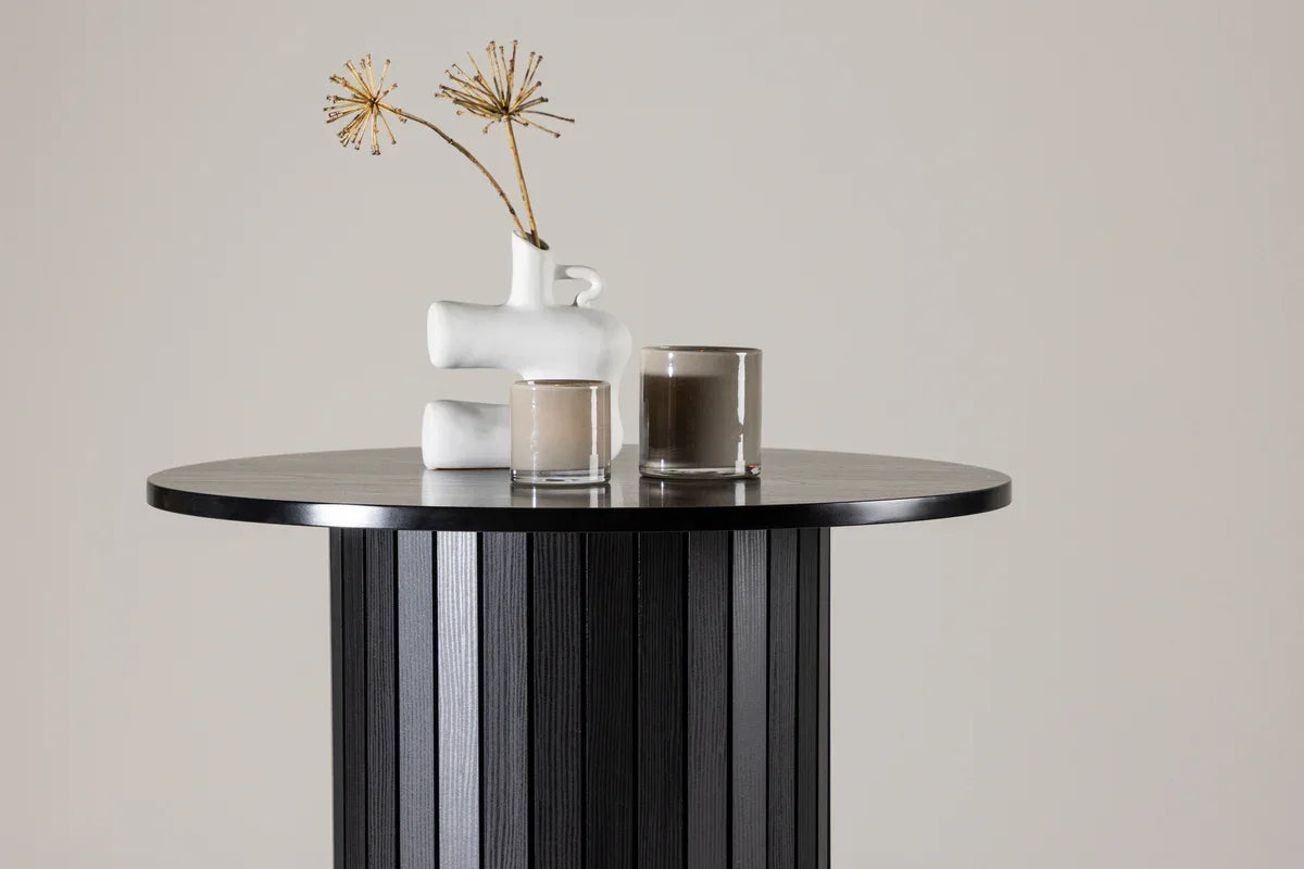 Venture Design Härön Barbord Ø70 – Rund Svart MDF med Stålstativ VENTURE DESIGN