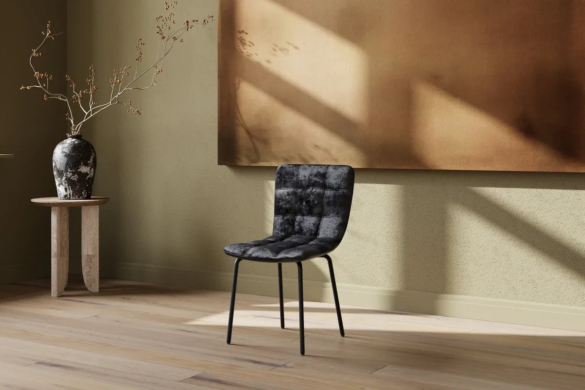 Venture Design Punsch Matstol – Svart Sammet med järnbet VENTURE DESIGN