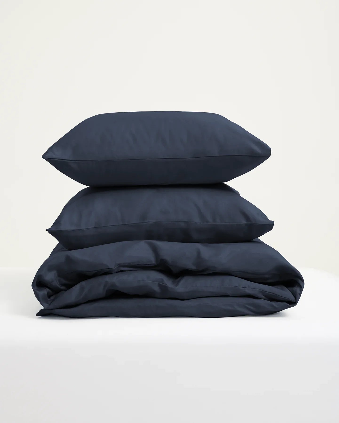 Arkipelag Bäddset Blank Navyblå 220x220 Påslakan + 2 Örngott Arkipelag
