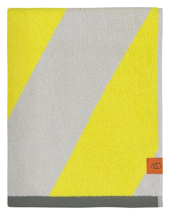 Mette Ditmer DIAGONAL Badhandduk Gul 70×133 cm Mette Ditmer