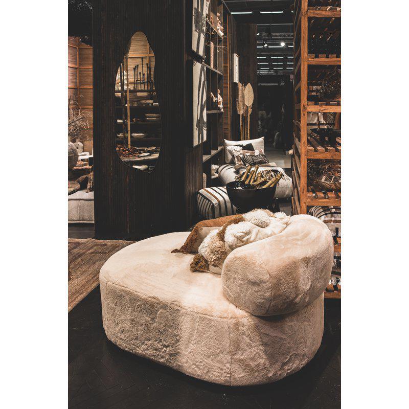 Jakobsdals Dawn Loungefåtölj Beige – Modern, mjuk & rymlig loungestol