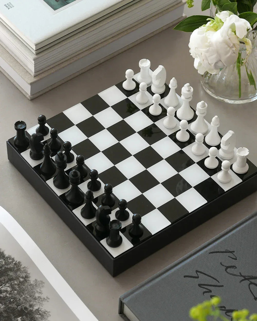 Printworks Classic Chess Svart / Vit – Elegant Schackspel iTrä & MDF 25x25 Printworks