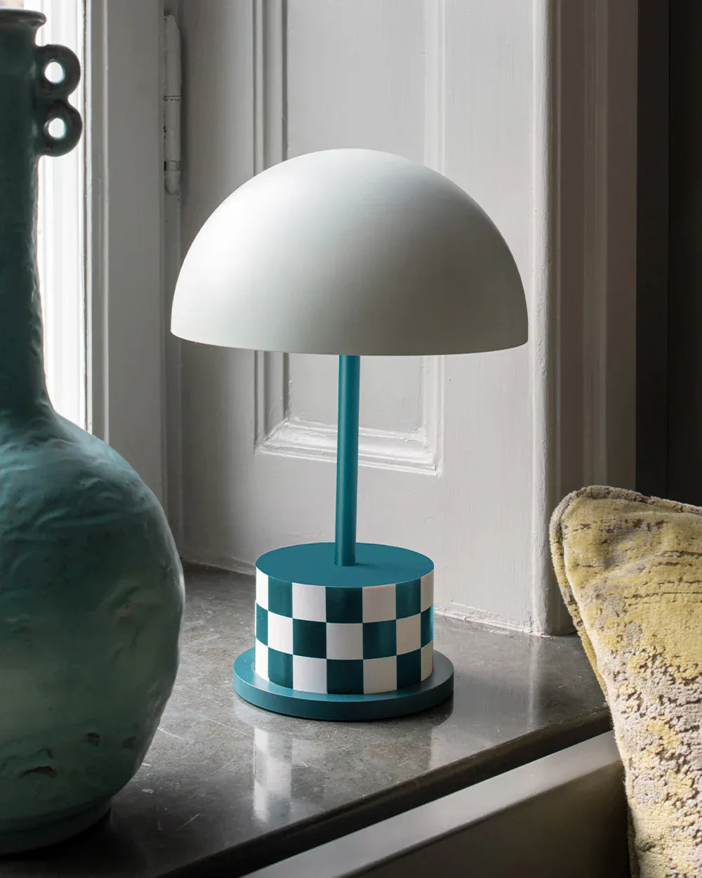 Printoworks Portabel bordslampa Riviera White – LED‑lampa i Grön/vit design med dimmer Printworks