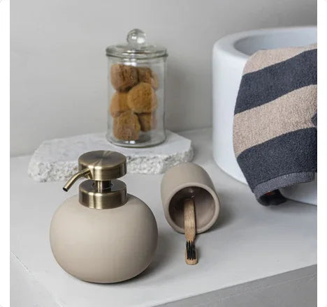 Mette Ditmer LOTUS dispenser låg - Sand Mette Ditmer