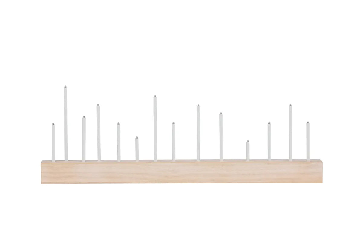 Venture Design Kungsberget Adventsljusstake  –  Skandinavisk Vit med 14 Lampor
