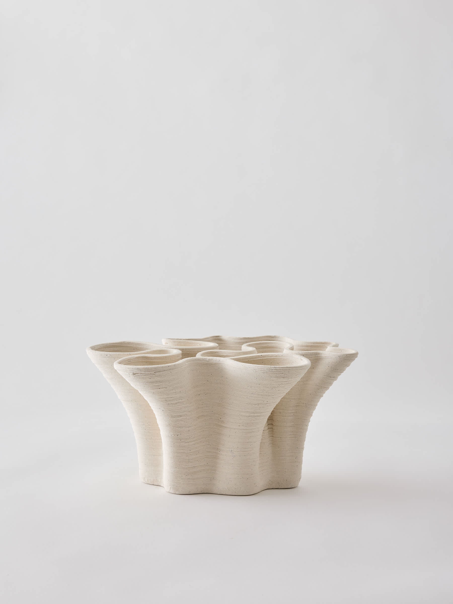 Tell Me More Fiordo Vas – 3D‑printad Porslinsvas i Organisk Form