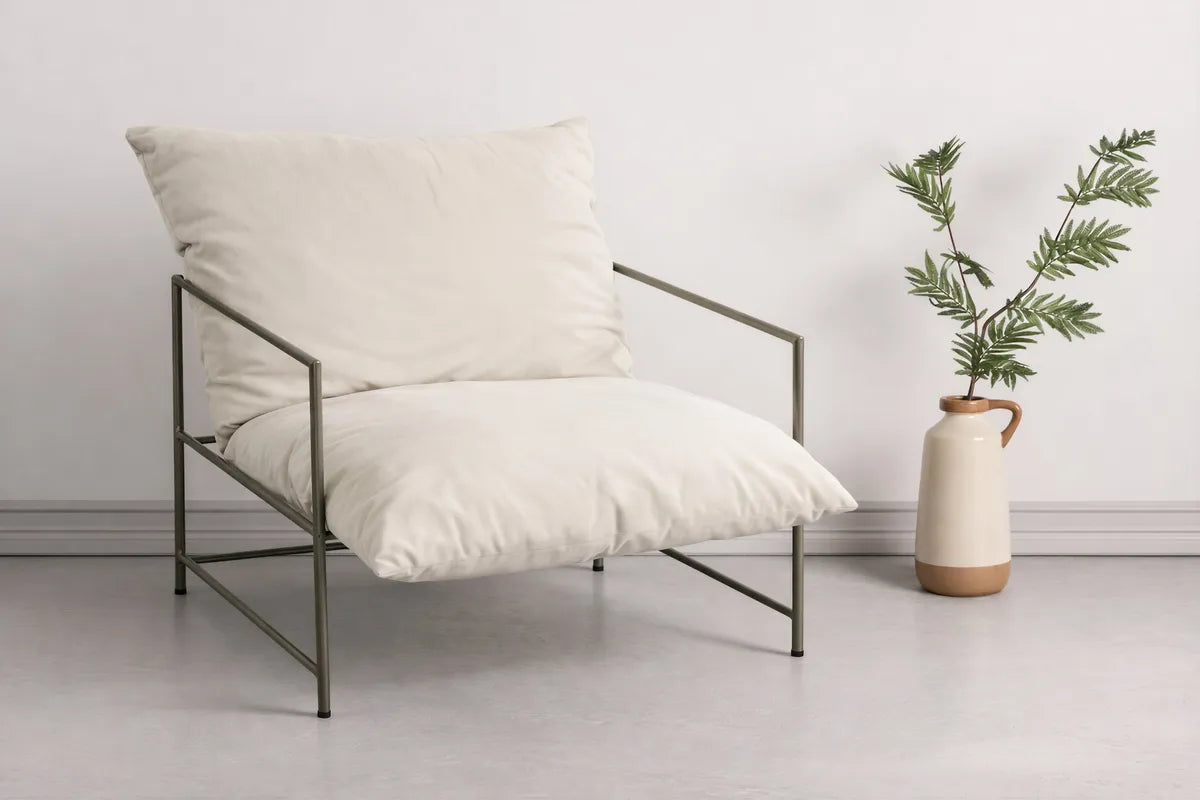 Venture Design Sedalia Fåtölj Beige – Elegant Loungestol med Lätt Metallram