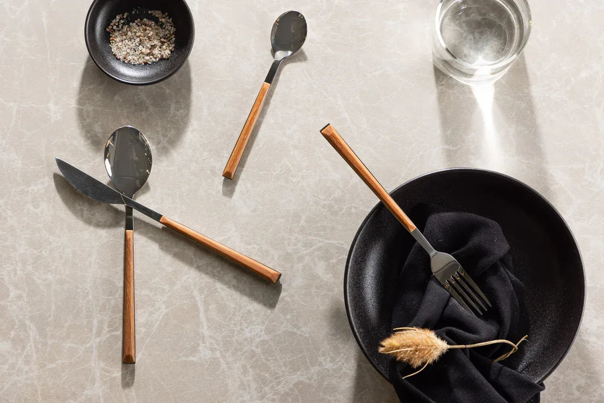 Venture Design Jublie Bestickset 24 delar – Silver/Brun | Rostfritt stål & trälook VENTURE DESIGN