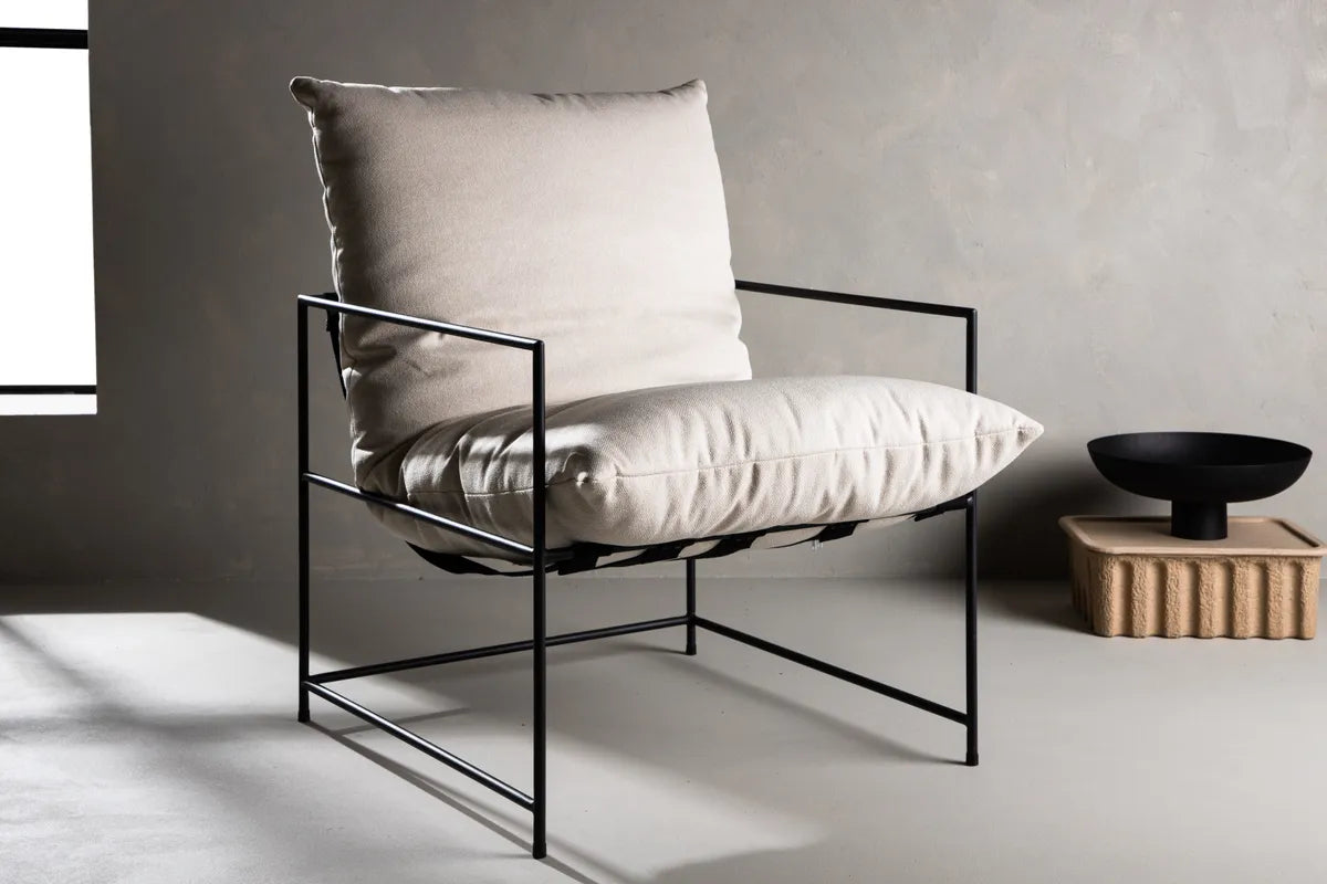 Venture Design Sedalia Fåtölj Vit– Elegant Loungestol med Lätt Metallram