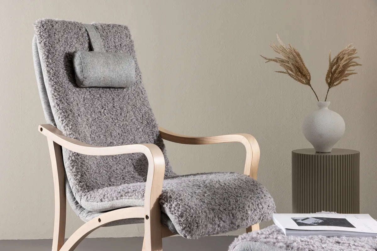 Venture Design Fårö Fåtölj Ljusgrå – Skandinavisk Design med Fotpall och Nackkudde