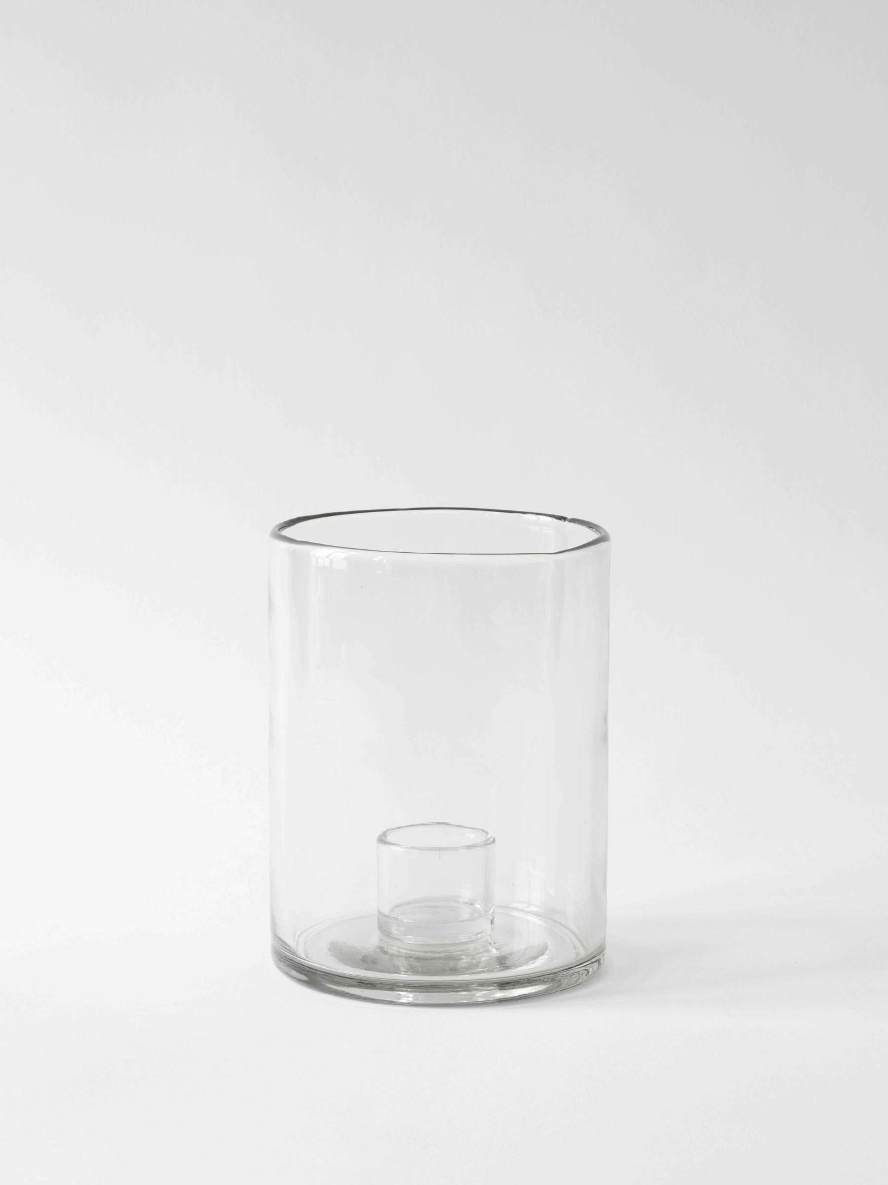 Tell Me More Luna Candleholder M – Handgjord Ljuslykta i Återvunnet Glas