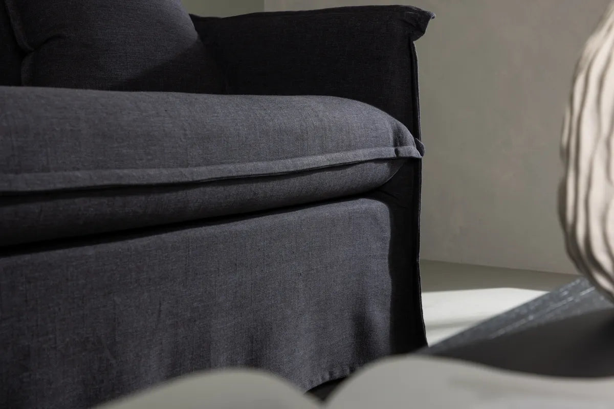 Venture Design Nova 3‑sits Soffa Svart –  Linnedesign med Hög Komfort och Tidlös Stil